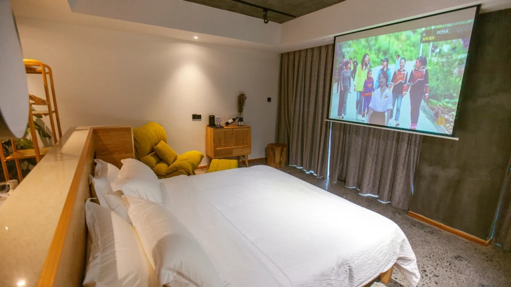 Zhangjiajie National Forest Park XMAN Resort-Gentle Sunshine-1