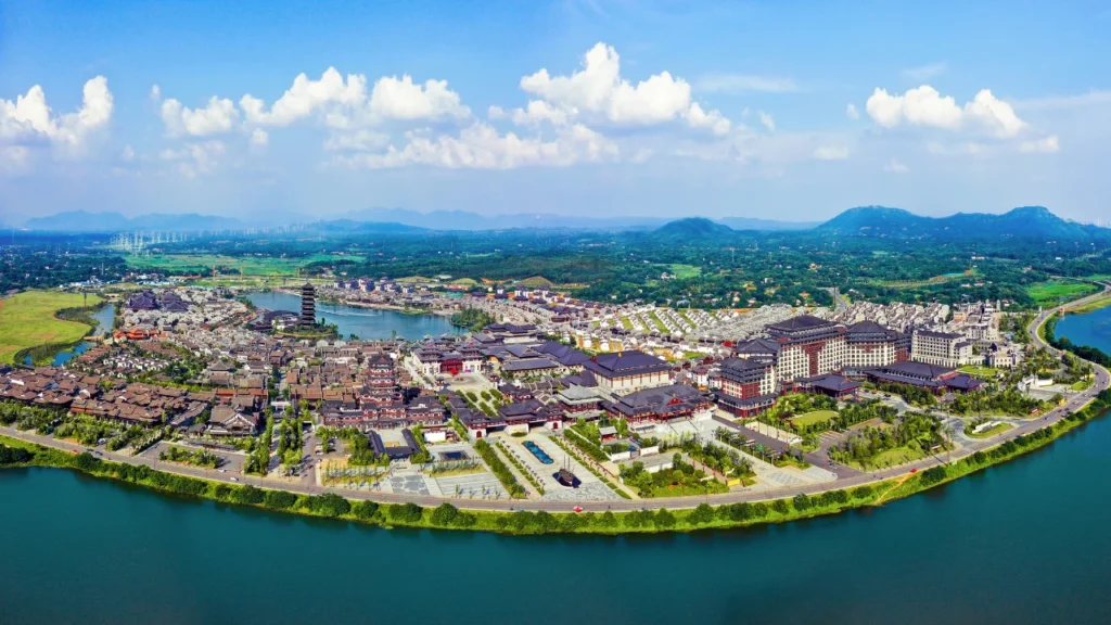 Tongguan Amusement Park Overview
